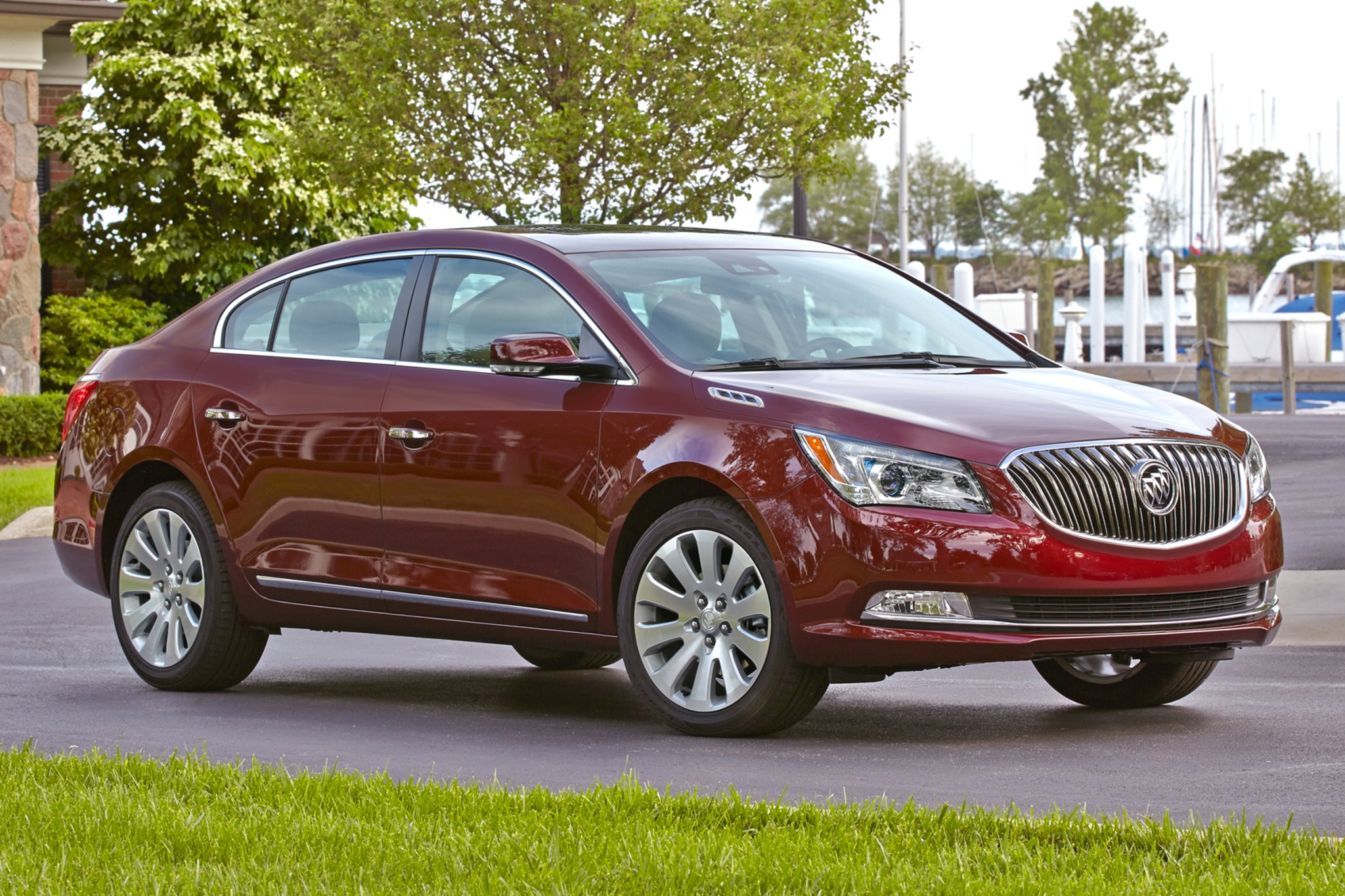 2016 Buick LaCrosse VINs, Configurations, MSRP & Specs AutoDetective