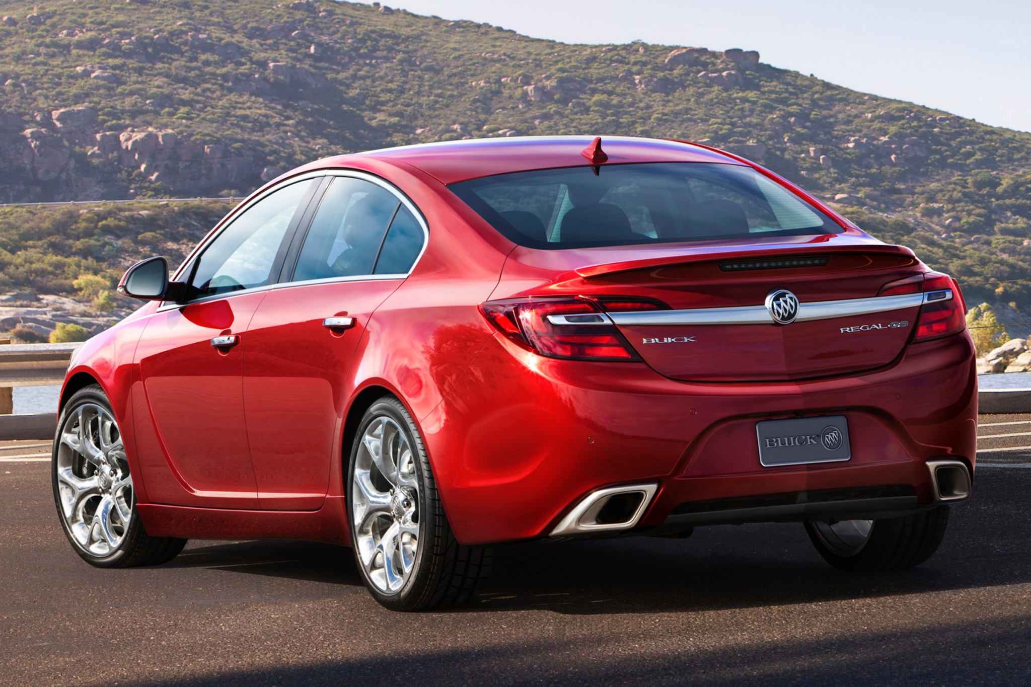 2014 Buick Regal VINs, Configurations, MSRP & Specs AutoDetective