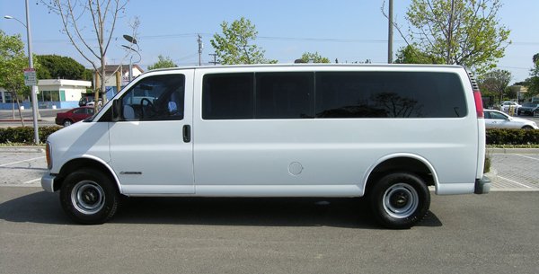 2000 chevy 3500 express van
