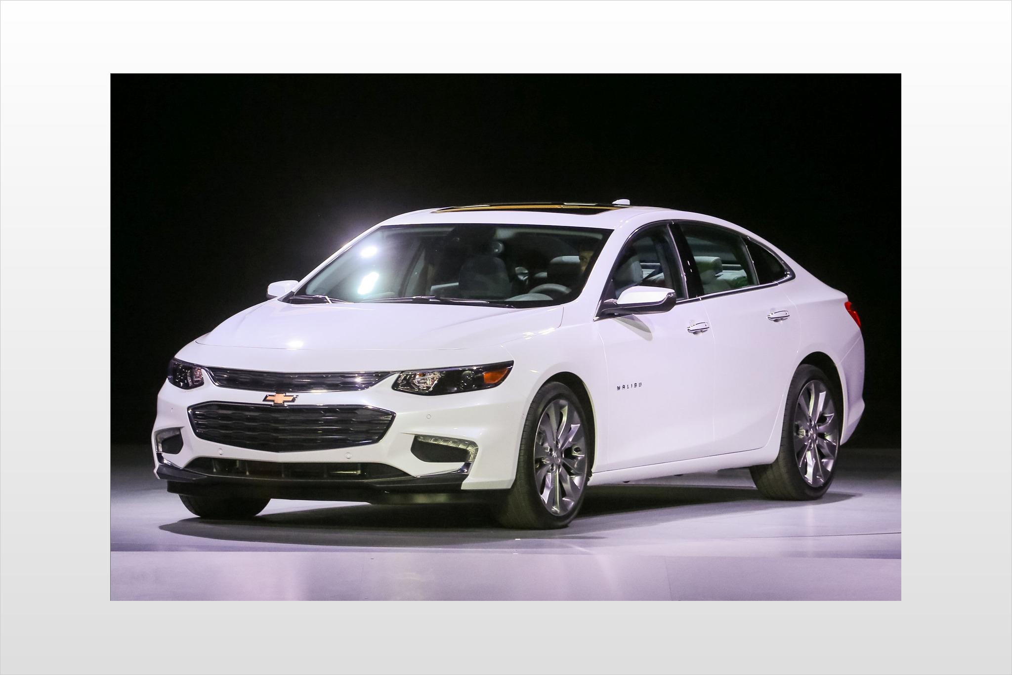 Chevrolet malibu 2017 год