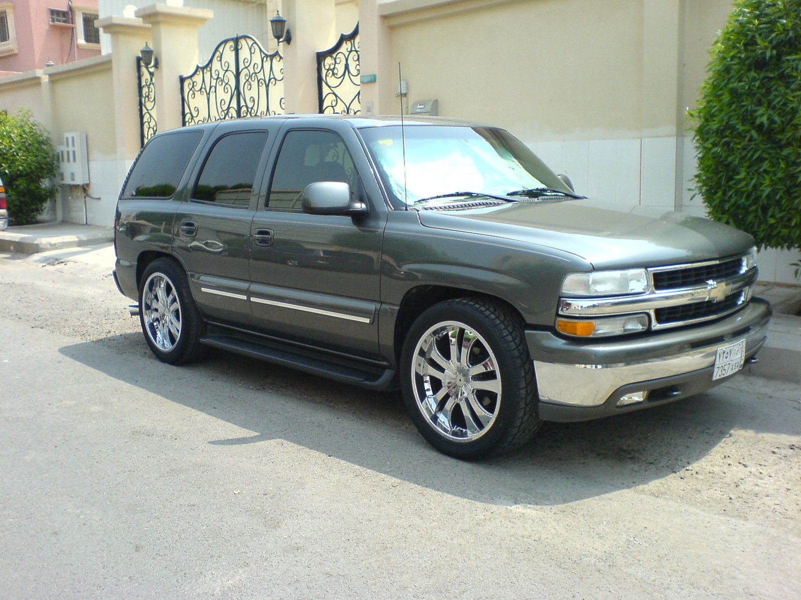 2001 Chevrolet Tahoe Specs Prices Vins Recalls Autodetective