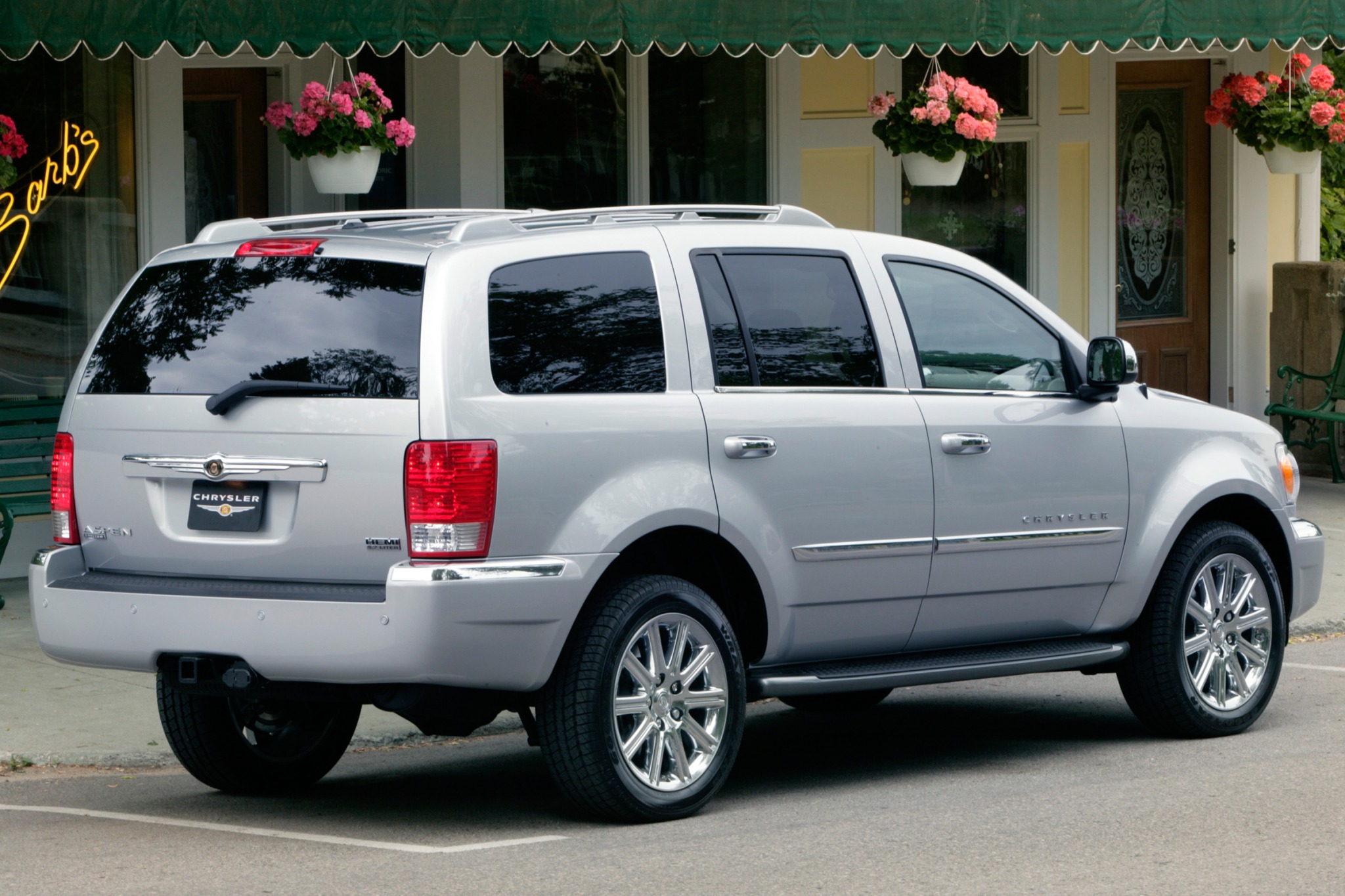 2007 Chrysler Aspen Specs, Prices, VINs & Recalls - AutoDetective