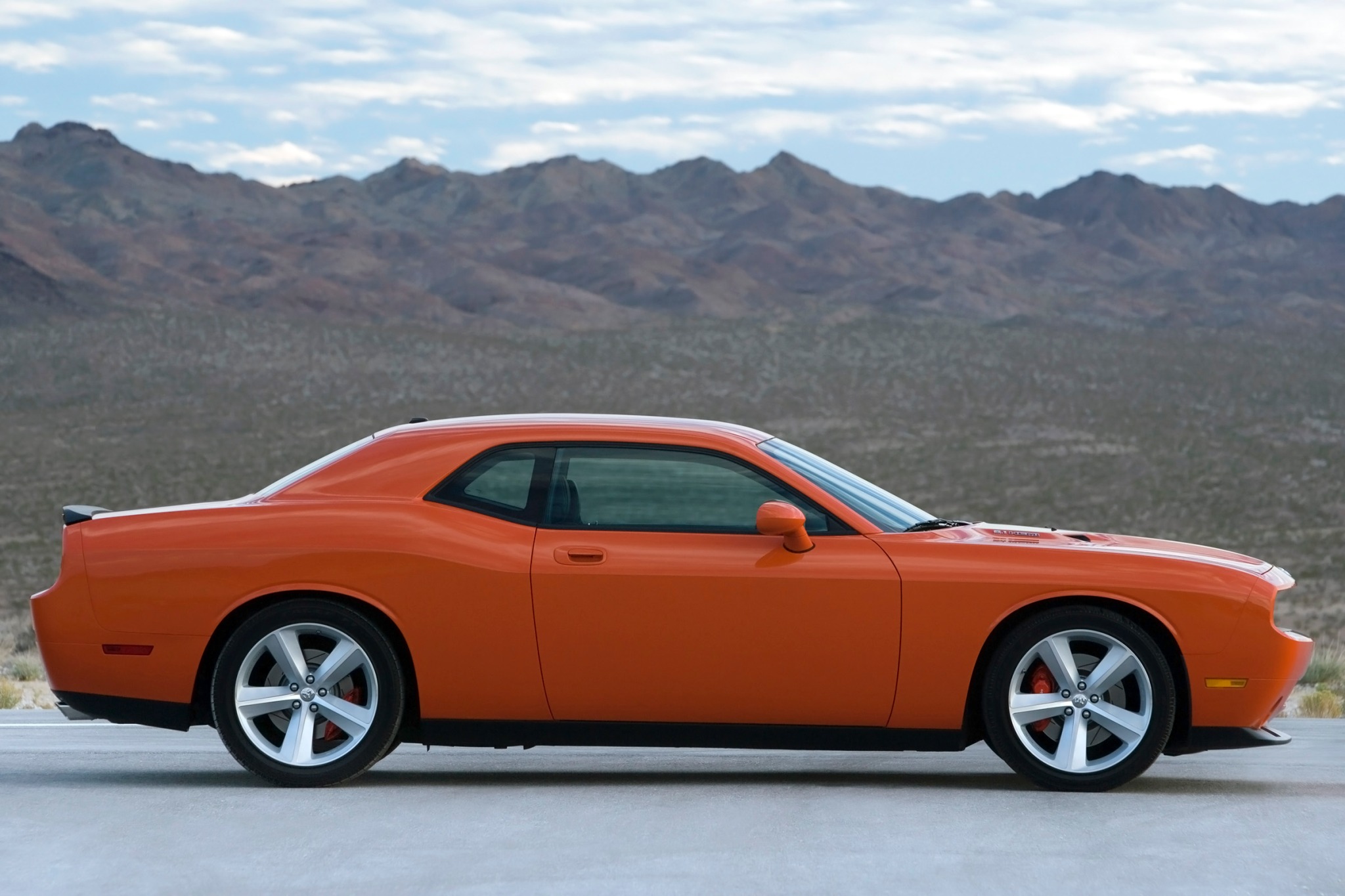 2008 Dodge Challenger VINs, Configurations, MSRP & Specs AutoDetective