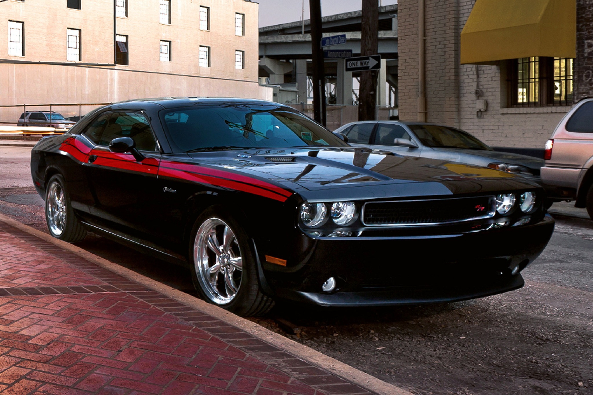 2013 Dodge Challenger VINs, Configurations, MSRP & Specs AutoDetective