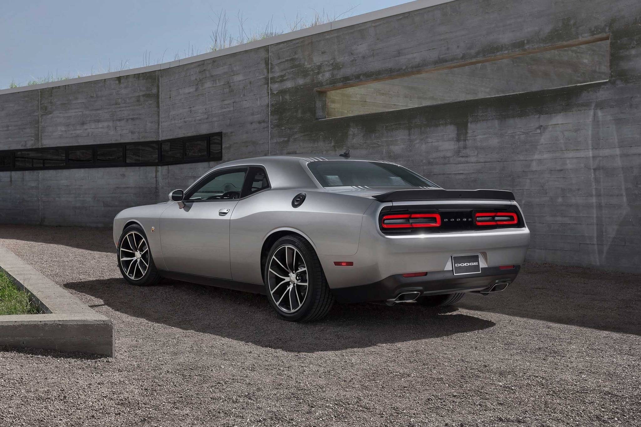 Dodge challenger vin