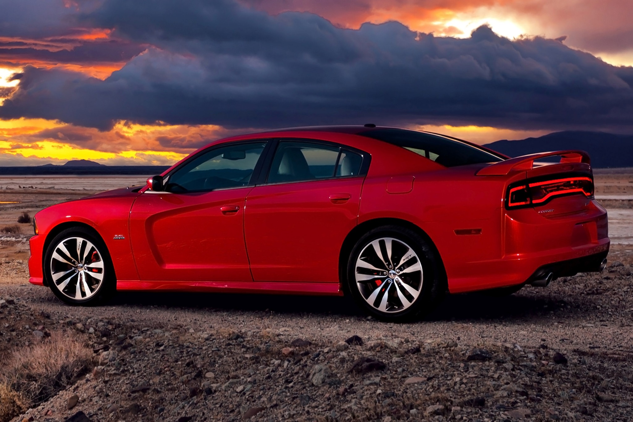 Dodge Charger srt8 2013
