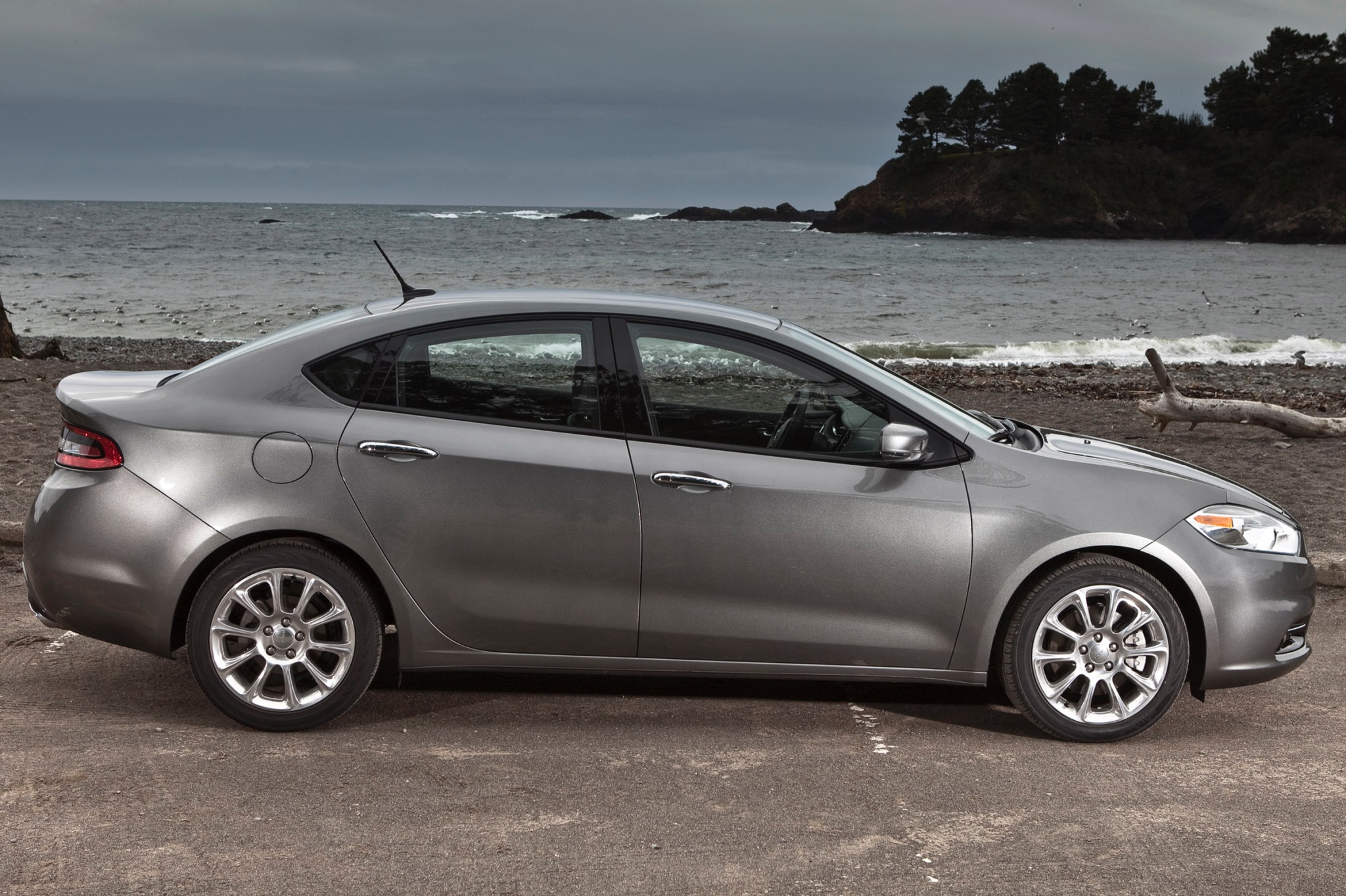2016 Dodge Dart VINs, Configurations, MSRP & Specs ...