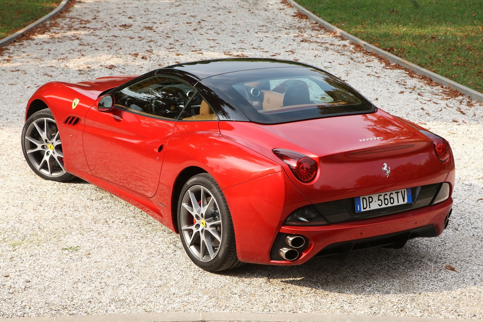2013 Ferrari California Specs, Prices, VINs & Recalls - AutoDetective