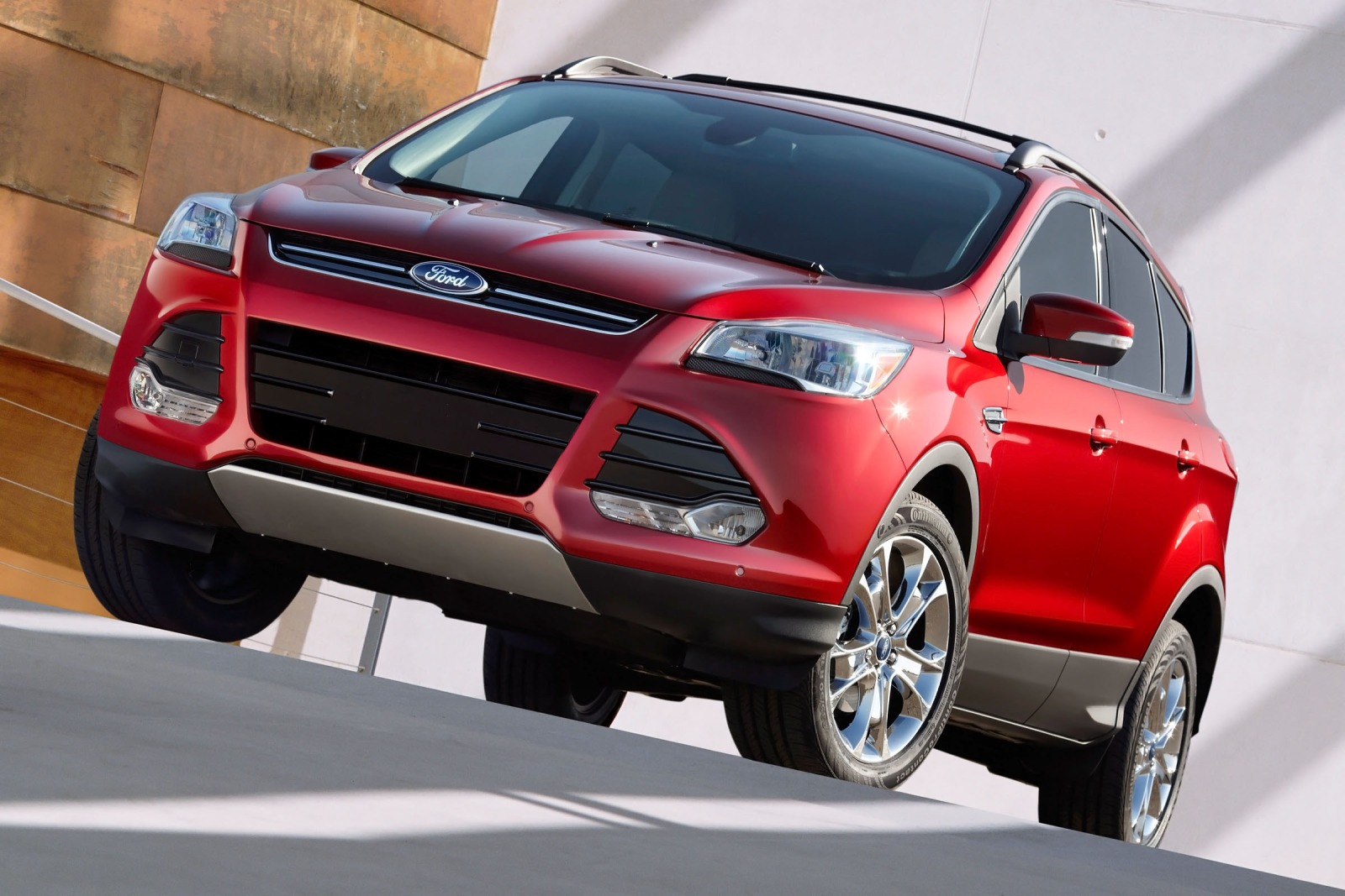 2013 Ford Escape VINs, Configurations, MSRP & Specs - AutoDetective