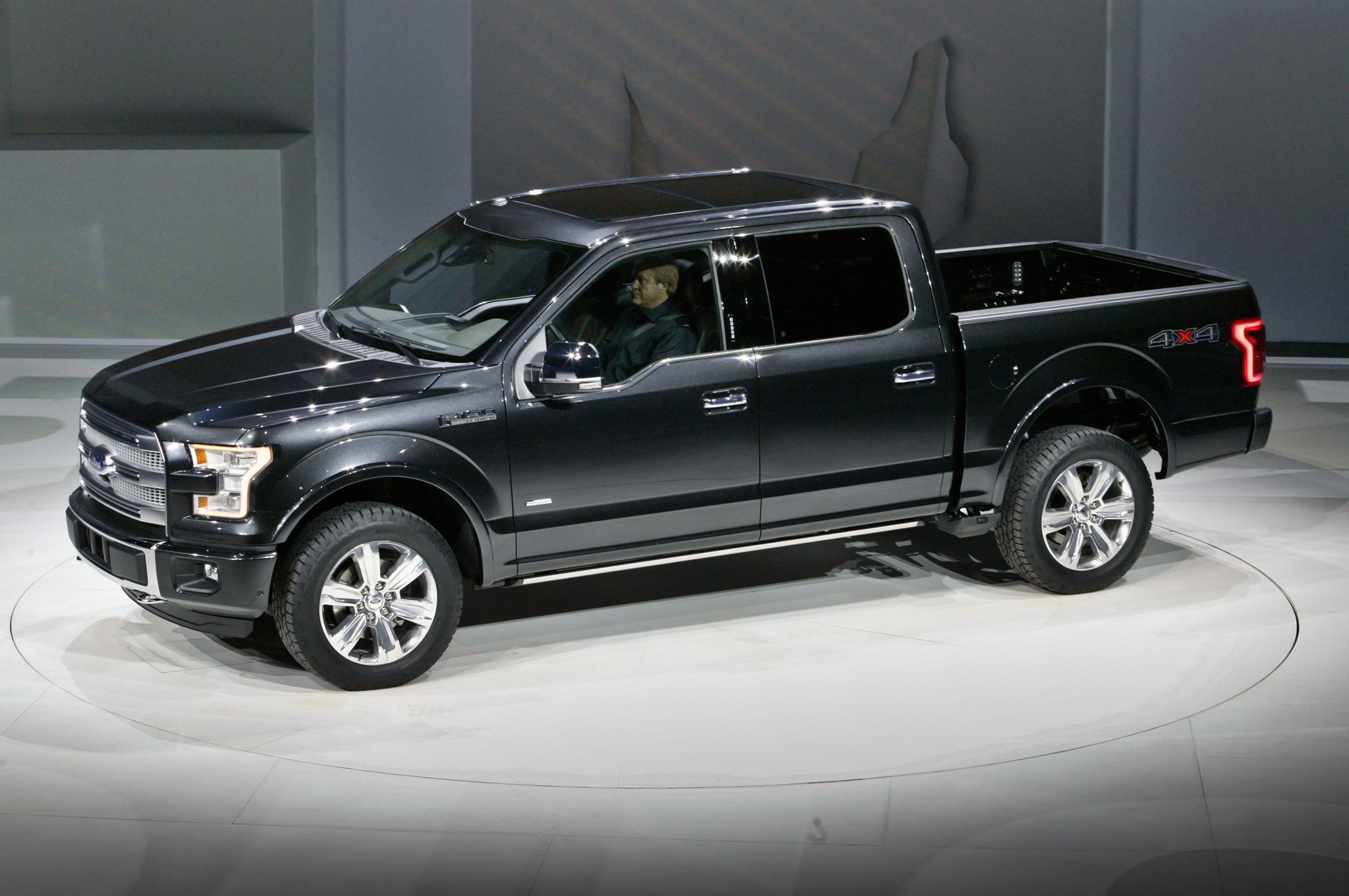 2015 Ford F-150 XL 6.5-ft. Bed 2WD VIN Lookup - AutoDetective