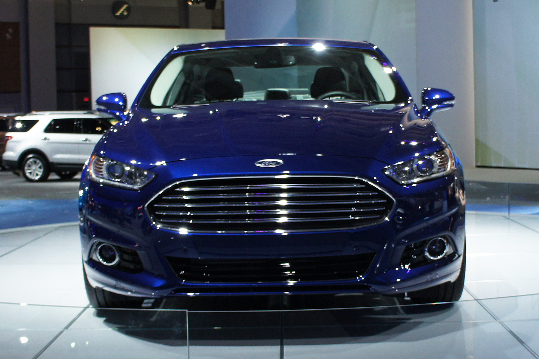 Ford Fusion Hybrid 2015