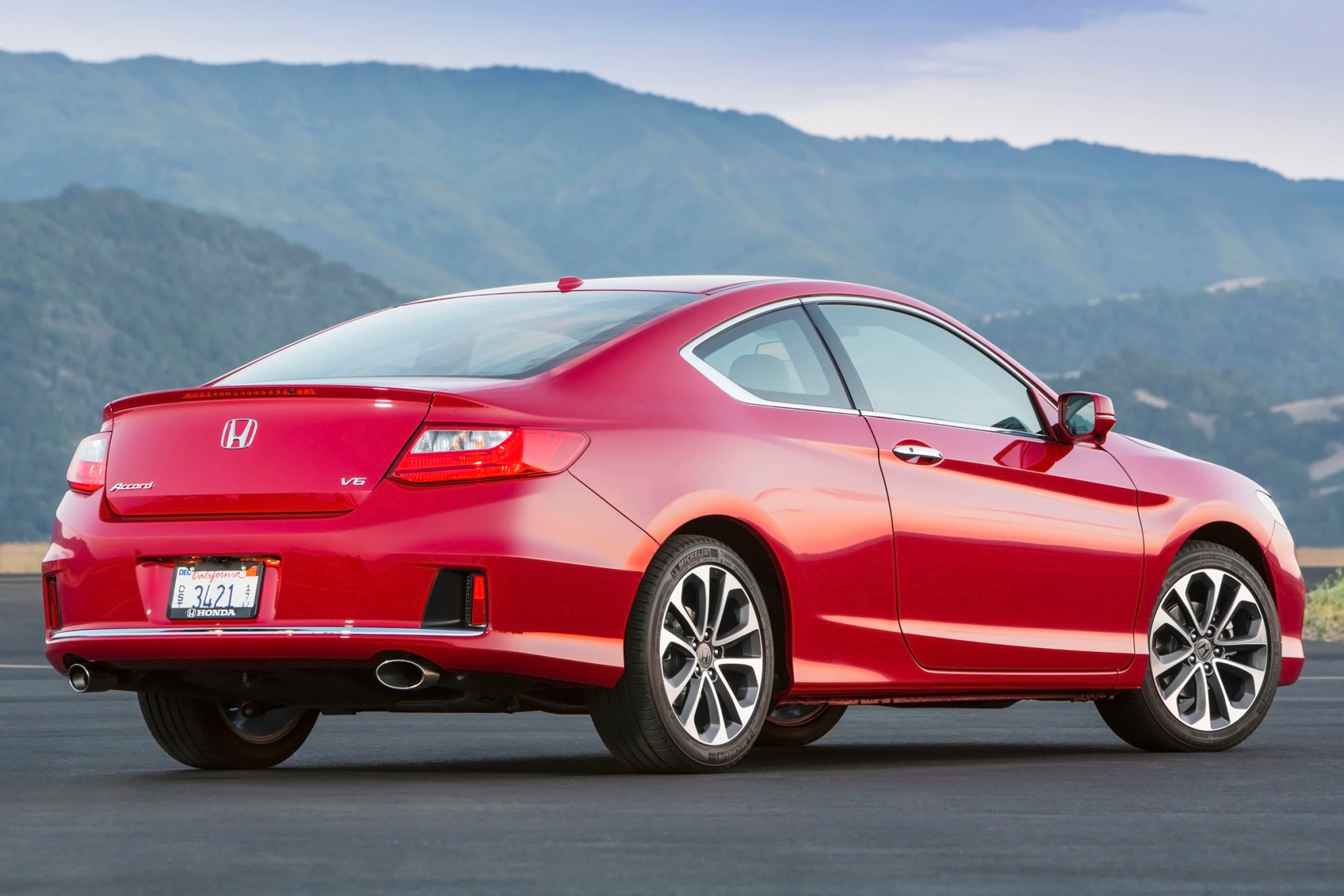 Honda accord 2013 характеристики