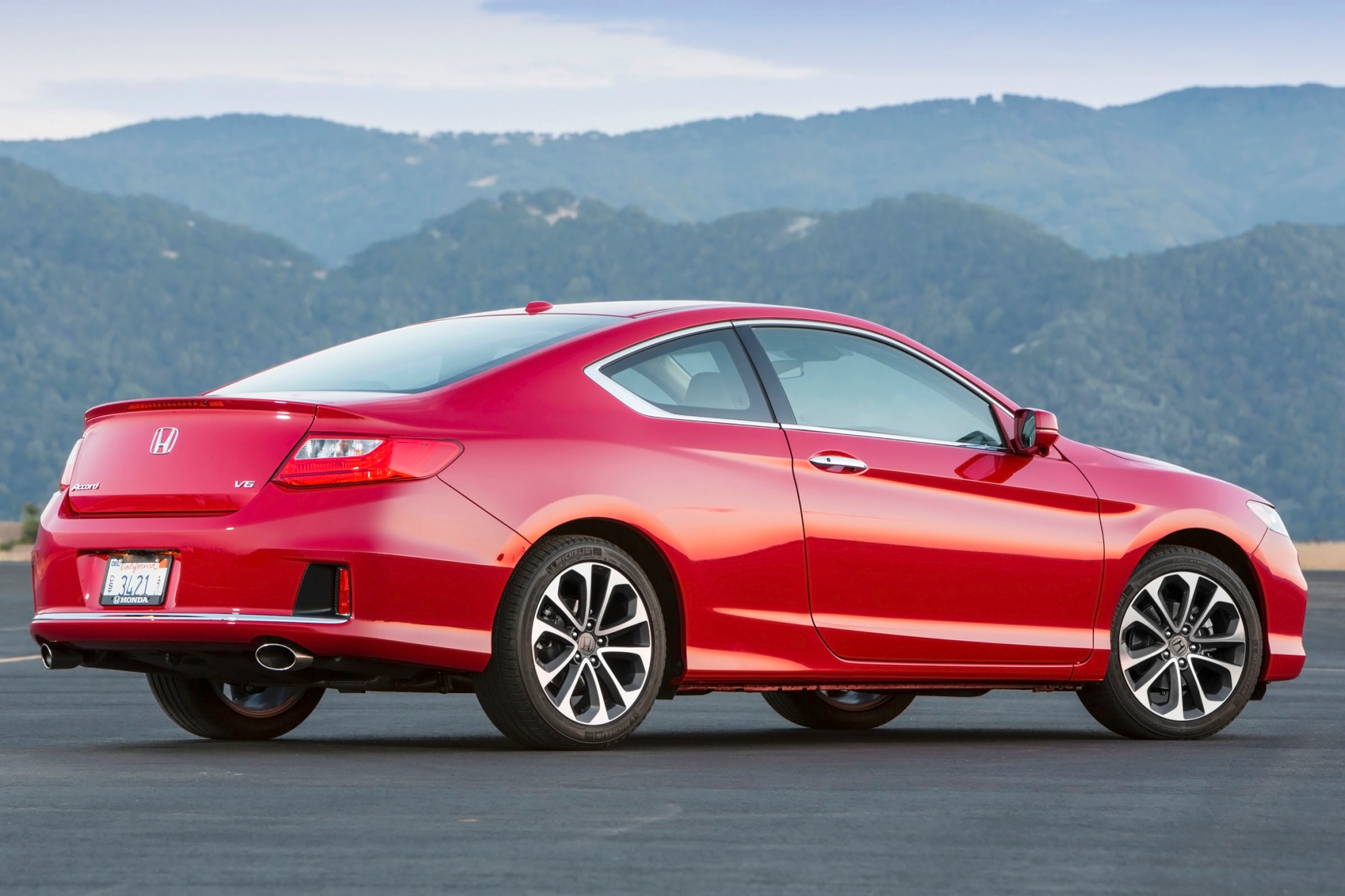 Honda accord 2013 характеристики
