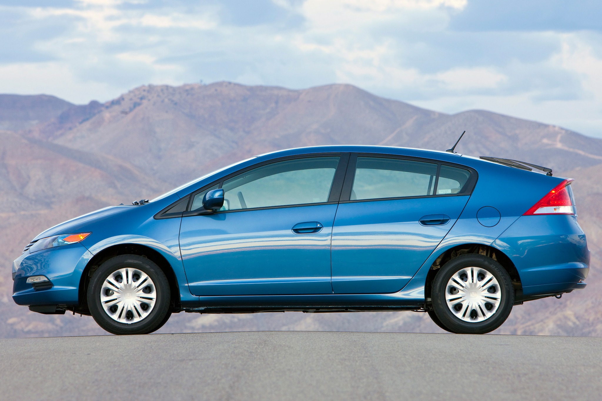 2010 Honda Insight VINs, Configurations, MSRP & Specs AutoDetective