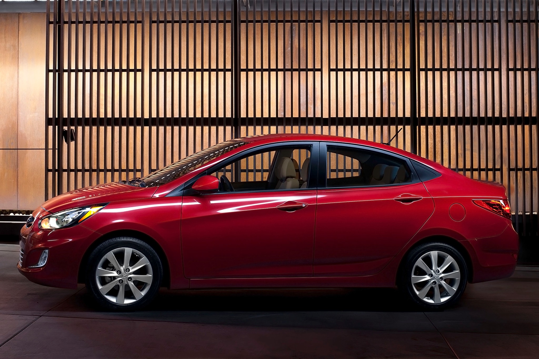 2013 Hyundai Accent Specs, Prices, VINs & Recalls - AutoDetective