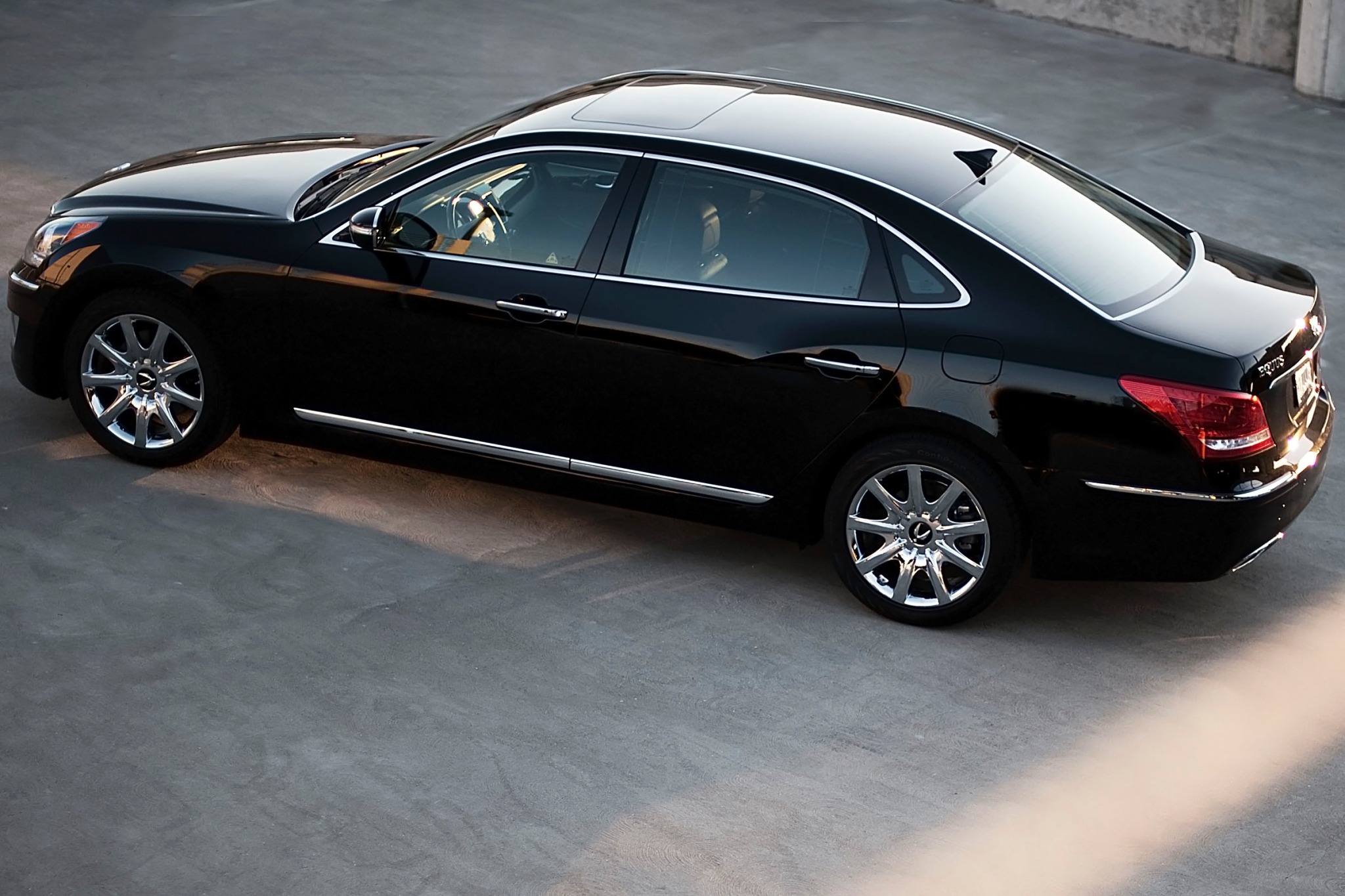 2012 Hyundai Equus Specs, Prices, VINs & Recalls - AutoDetective