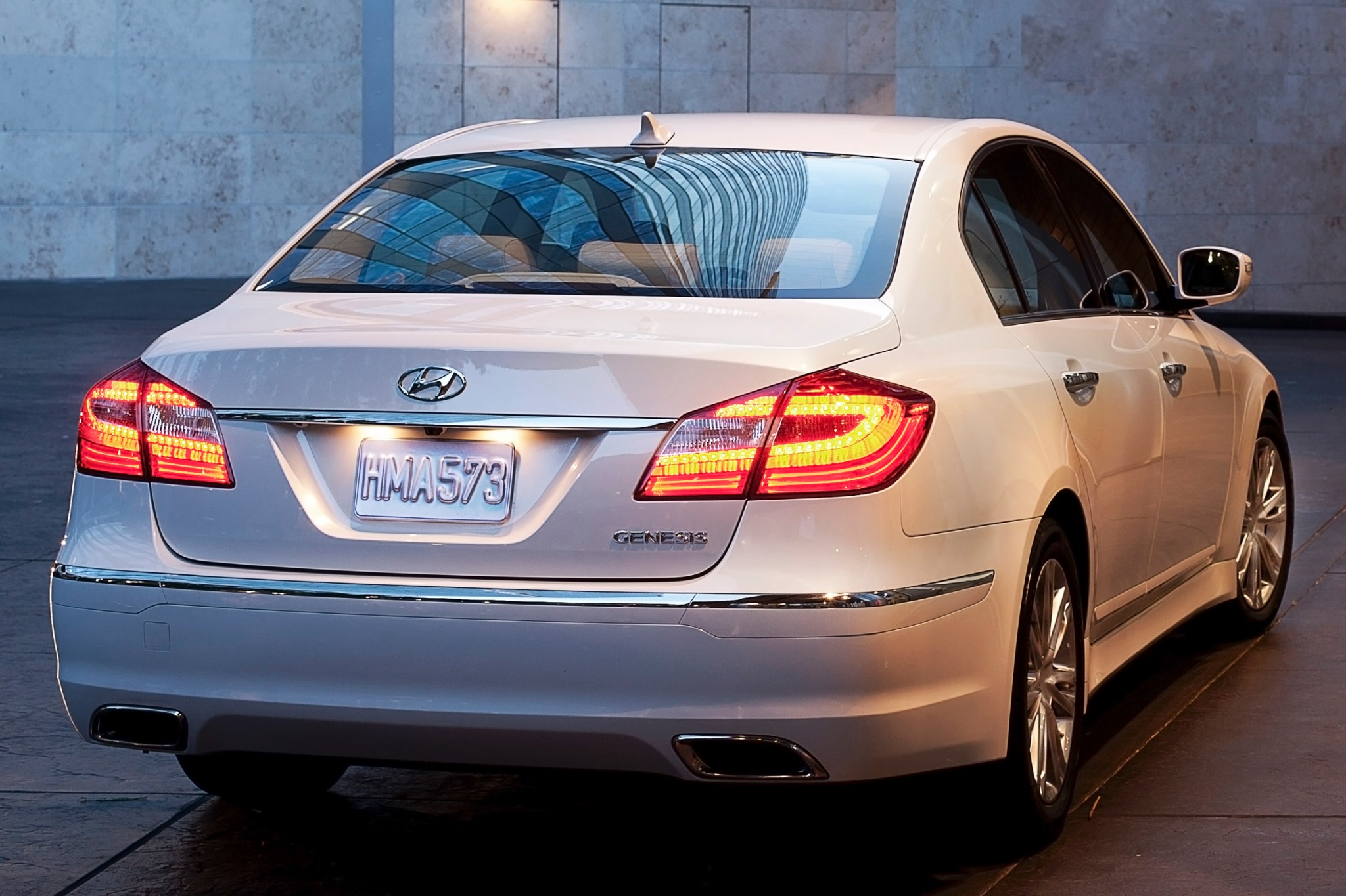2013 Hyundai Genesis Vin Check Specs Recalls Autodetective