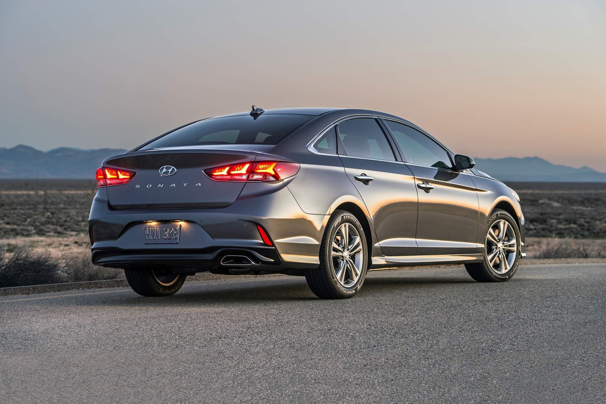 2018 Hyundai Sonata Specs, Prices, VINs & Recalls - AutoDetective