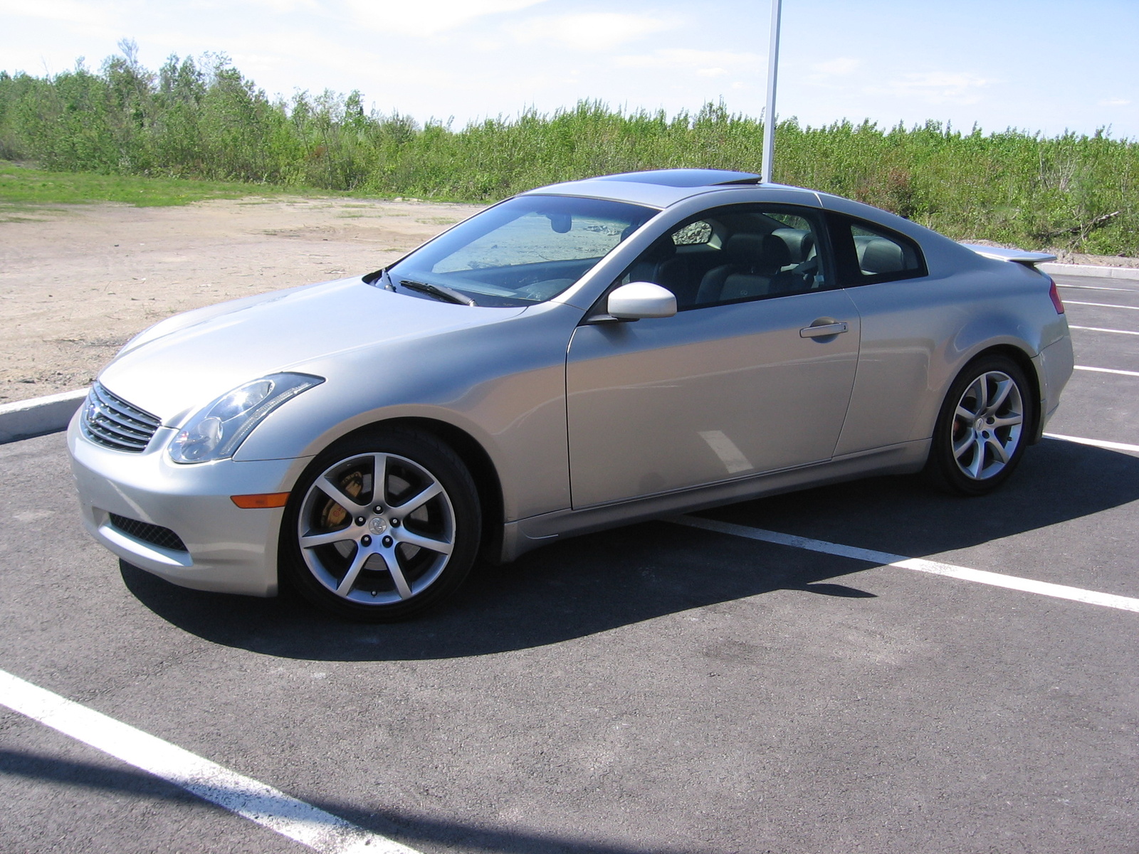 Infiniti g35 2004