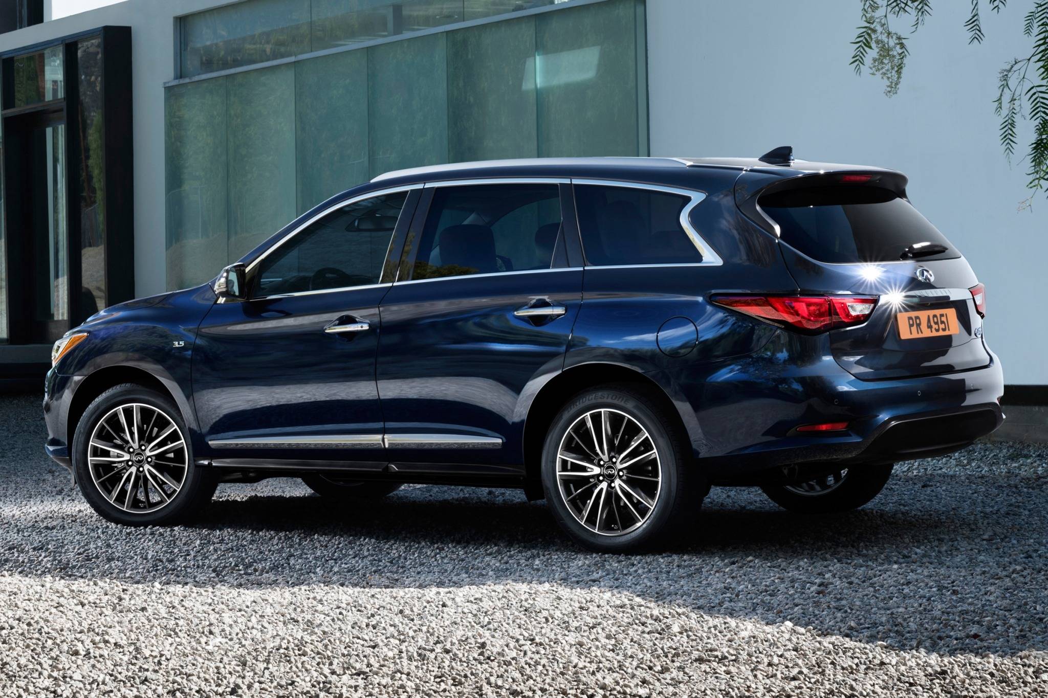 Инфинити qx60 2018