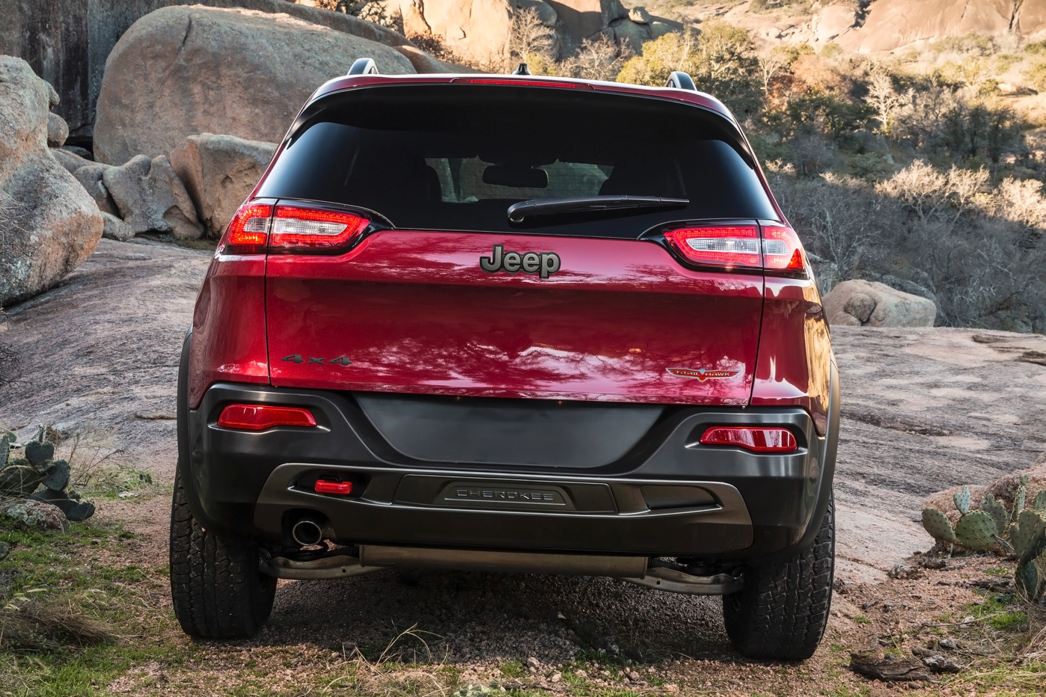 2015 Jeep Cherokee VINs, Configurations, MSRP & Specs AutoDetective