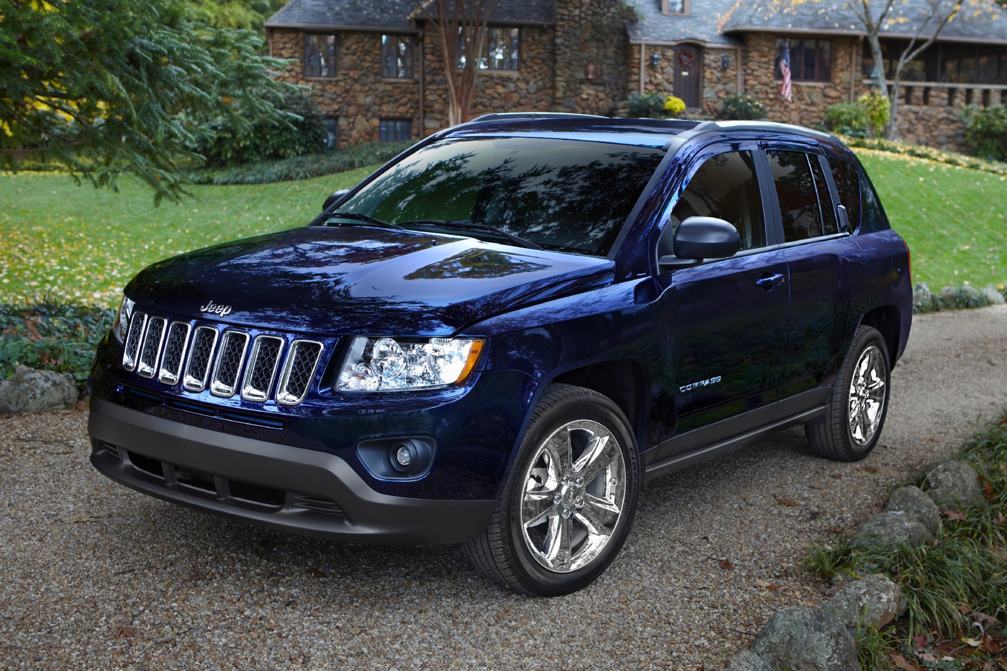 15 Jeep Compass Vins Configurations Msrp Specs Autodetective