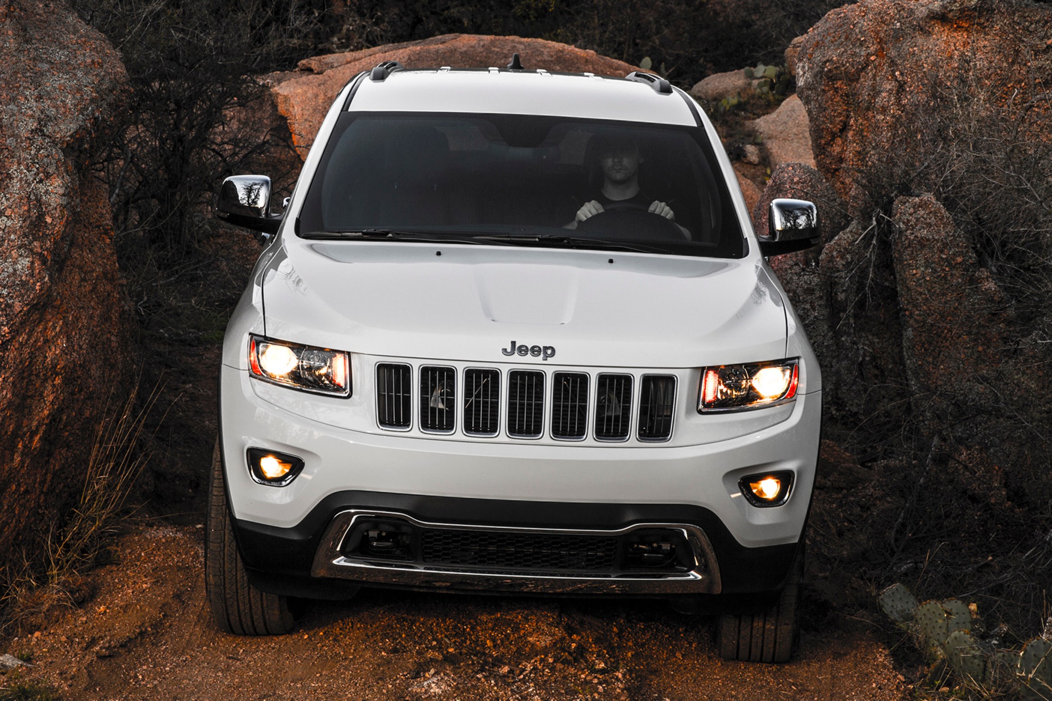 Jeep Grand Cherokee 2015. Jeep Grand Cherokee 2016. Jeep Cherokee 2015. Джип Гранд Чероки 2015.