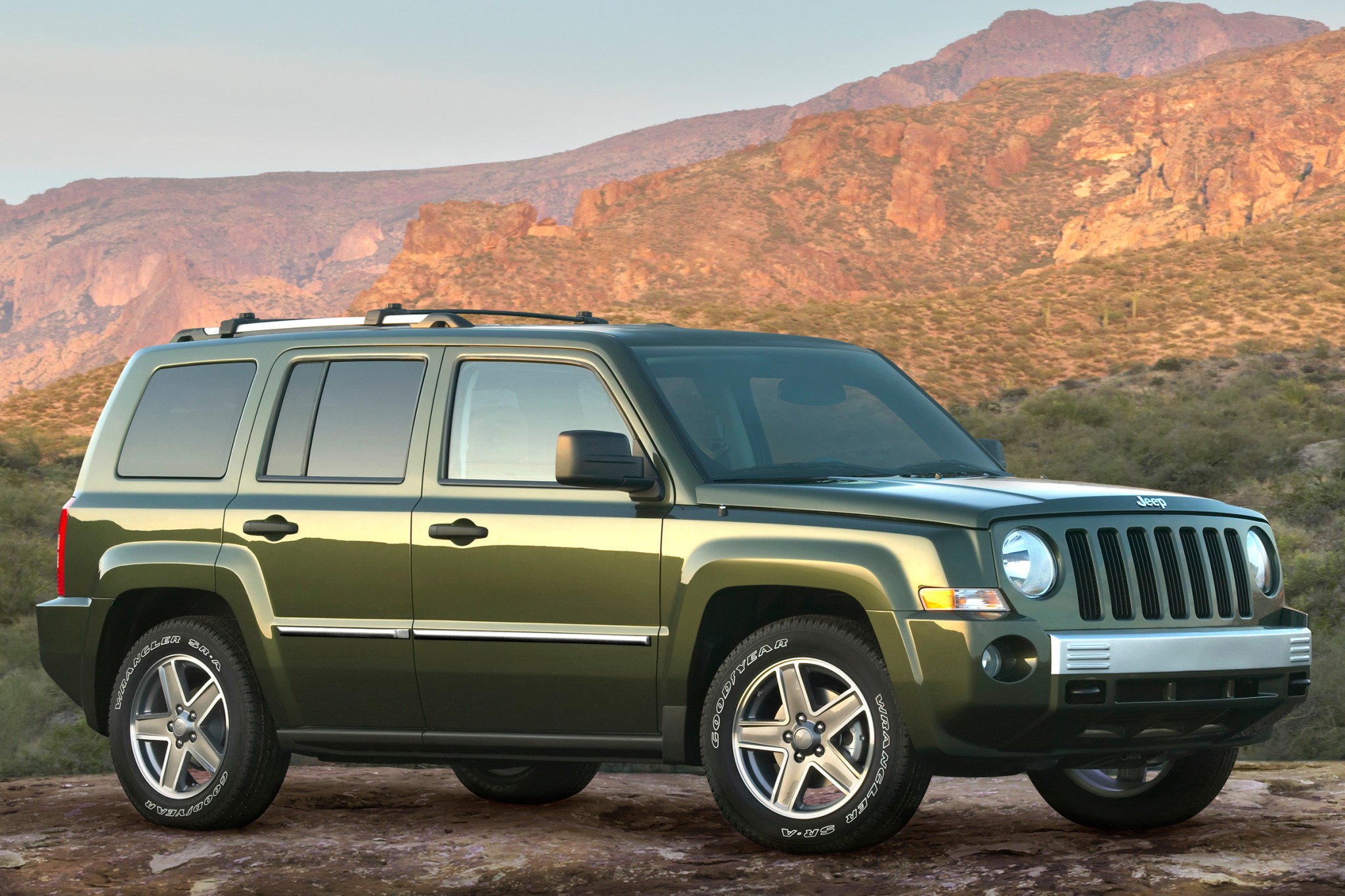 2010 Jeep Patriot VINs, Configurations, MSRP & Specs AutoDetective