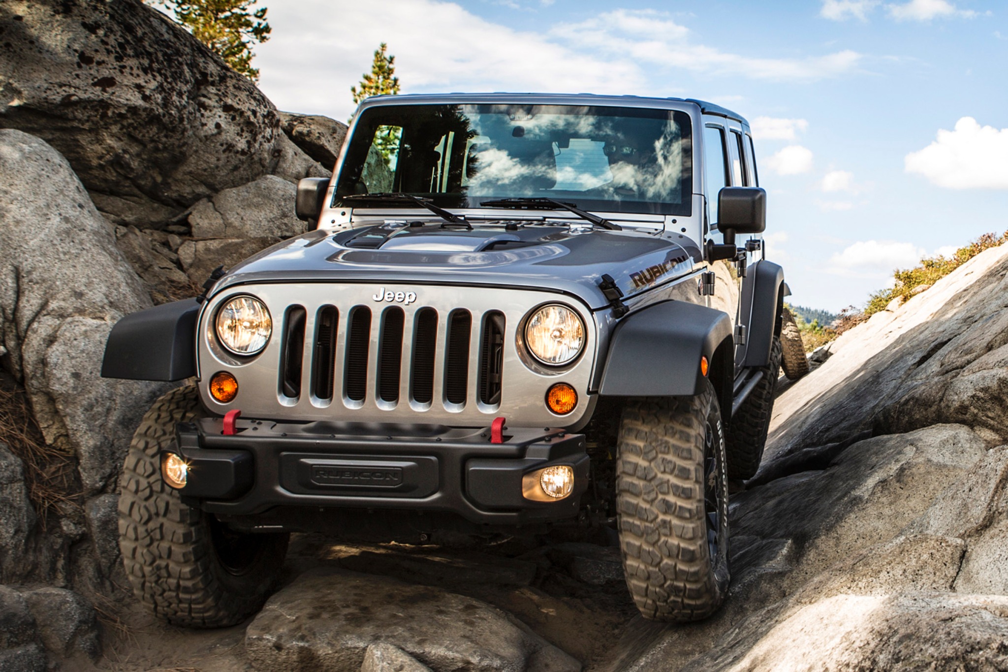 2015 Jeep Wrangler VINs, Configurations, MSRP & Specs AutoDetective
