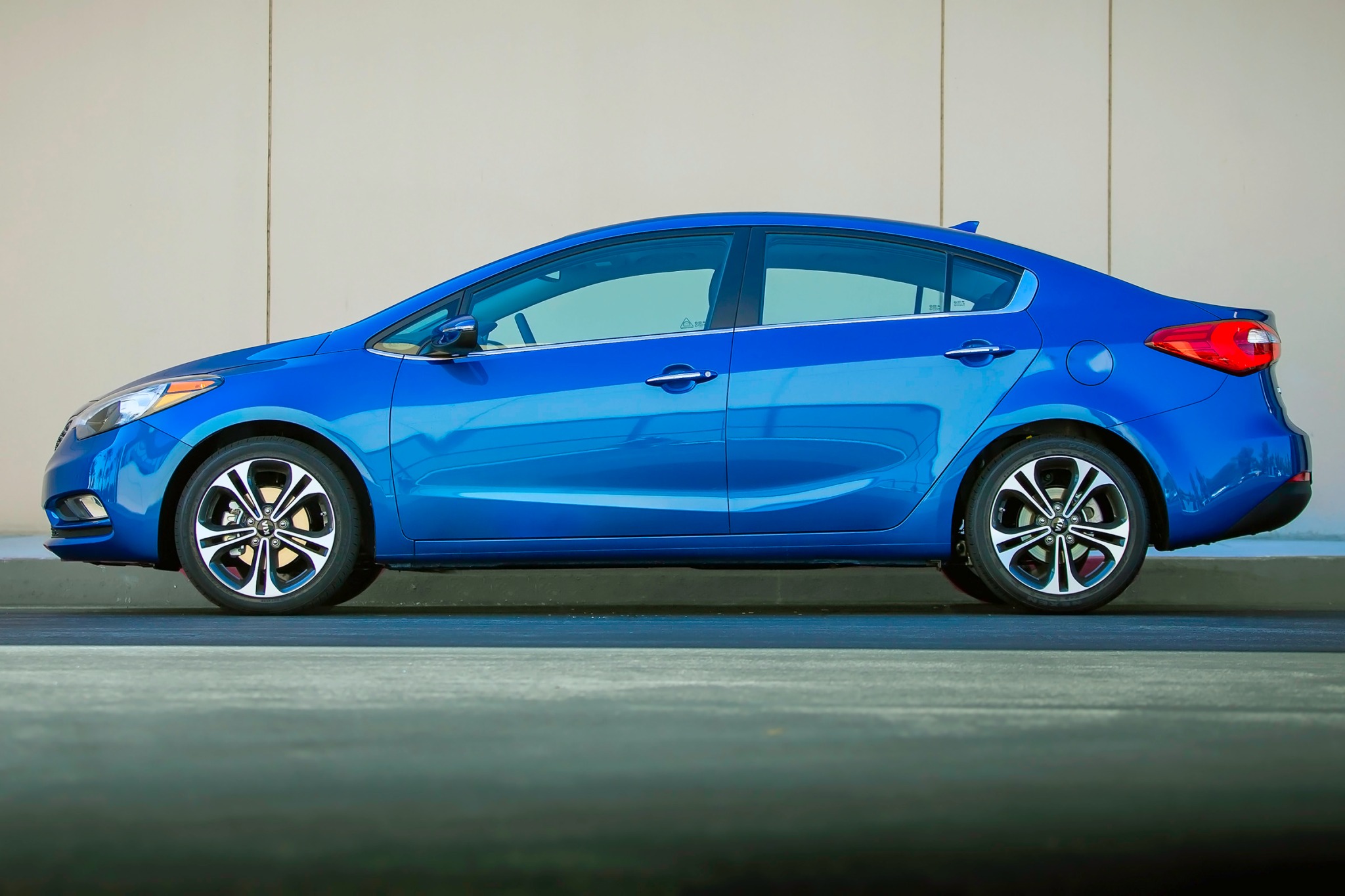 2014 Kia Forte VINs, Configurations, MSRP & Specs AutoDetective