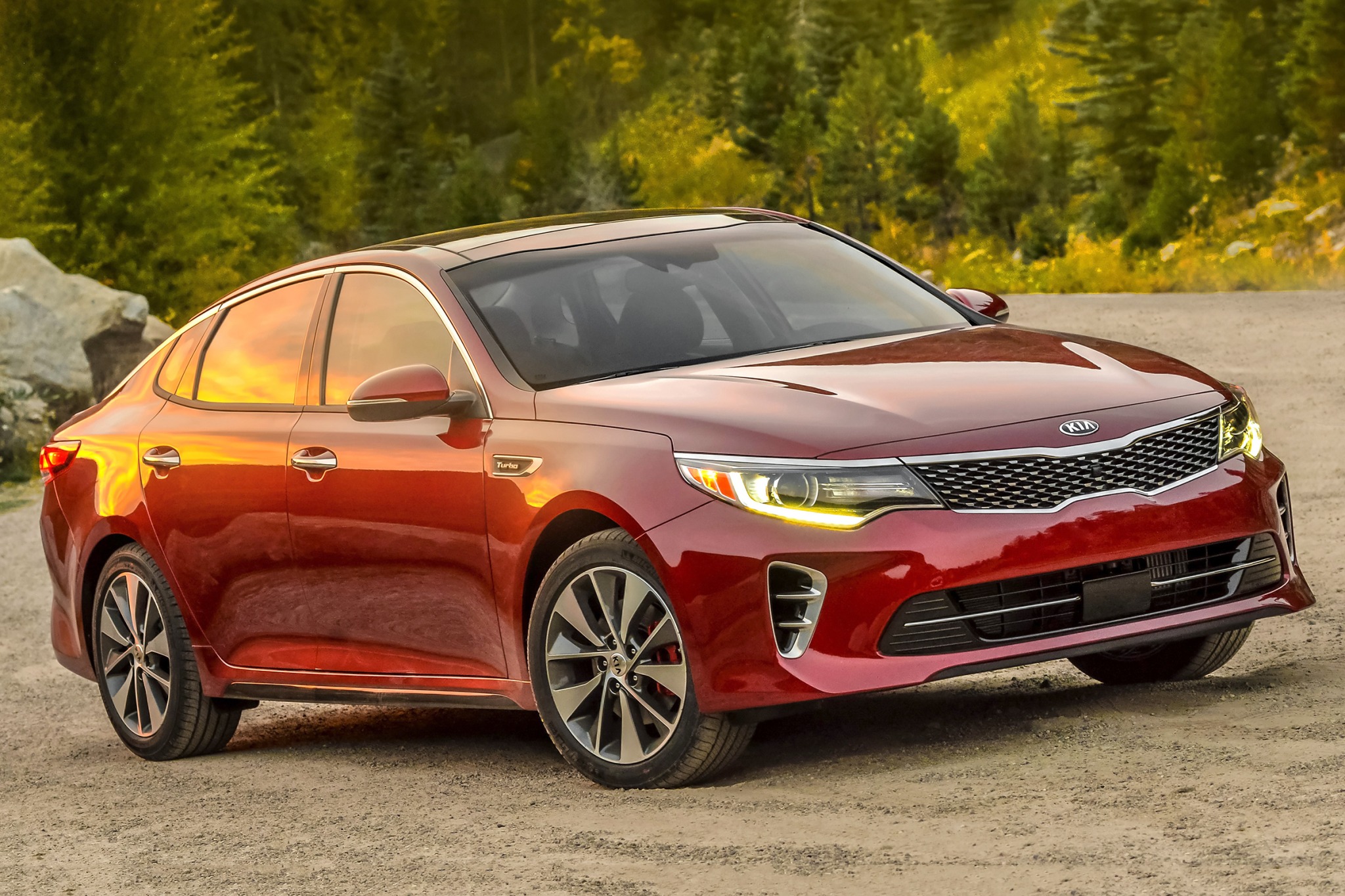 2016 Kia Optima Vins Configurations Msrp And Specs Autodetective