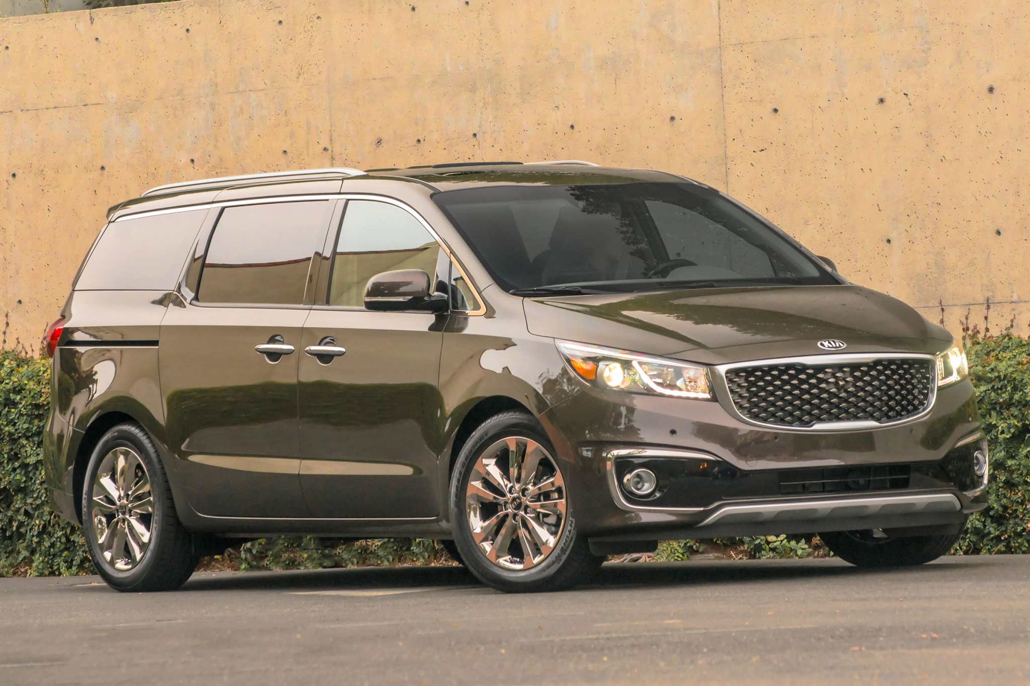2016 Kia Sedona: A Comprehensive Review