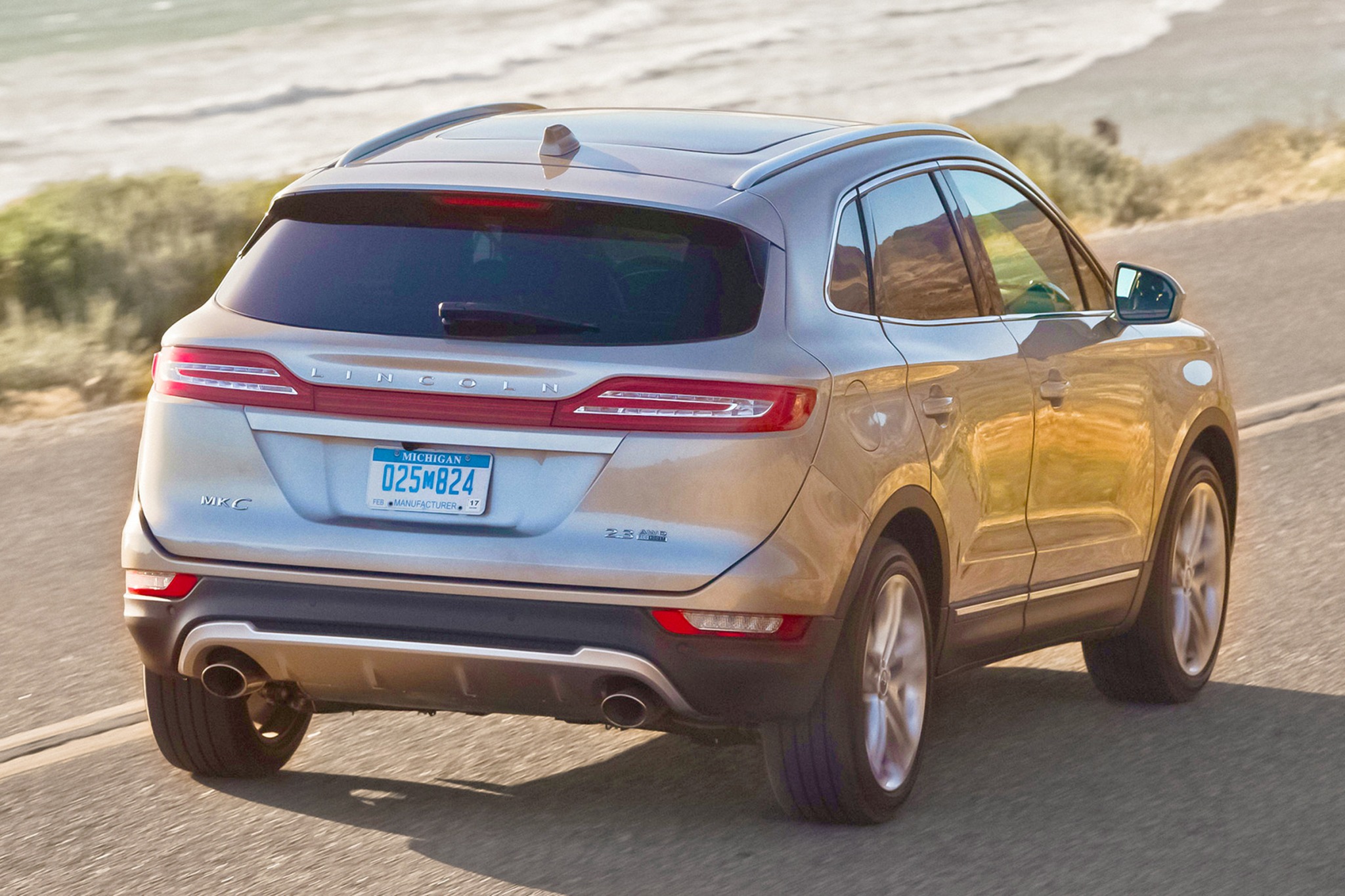2016 Lincoln MKC Specs, Prices, VINs & Recalls AutoDetective