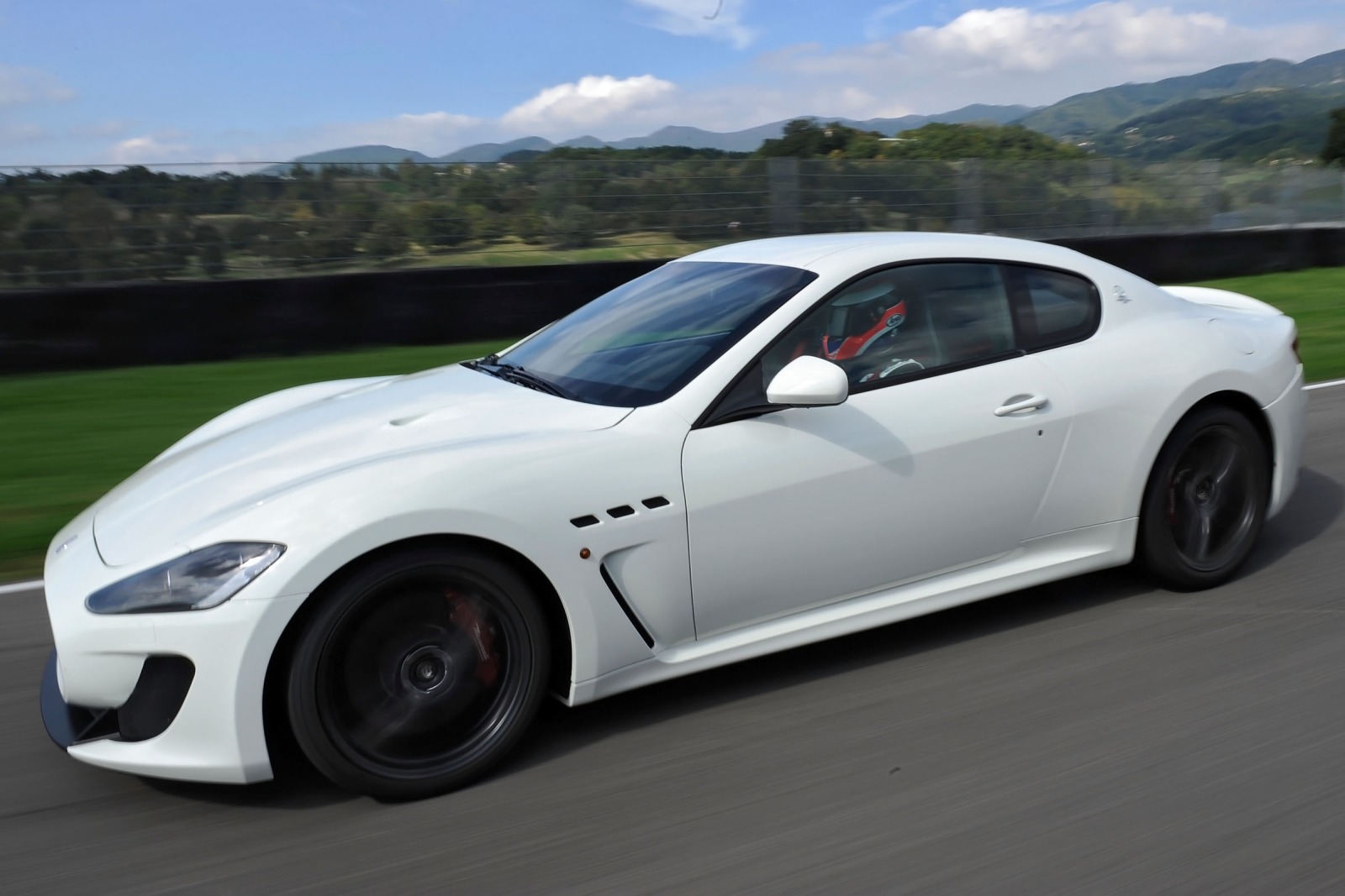 Maserati granturismo 2012