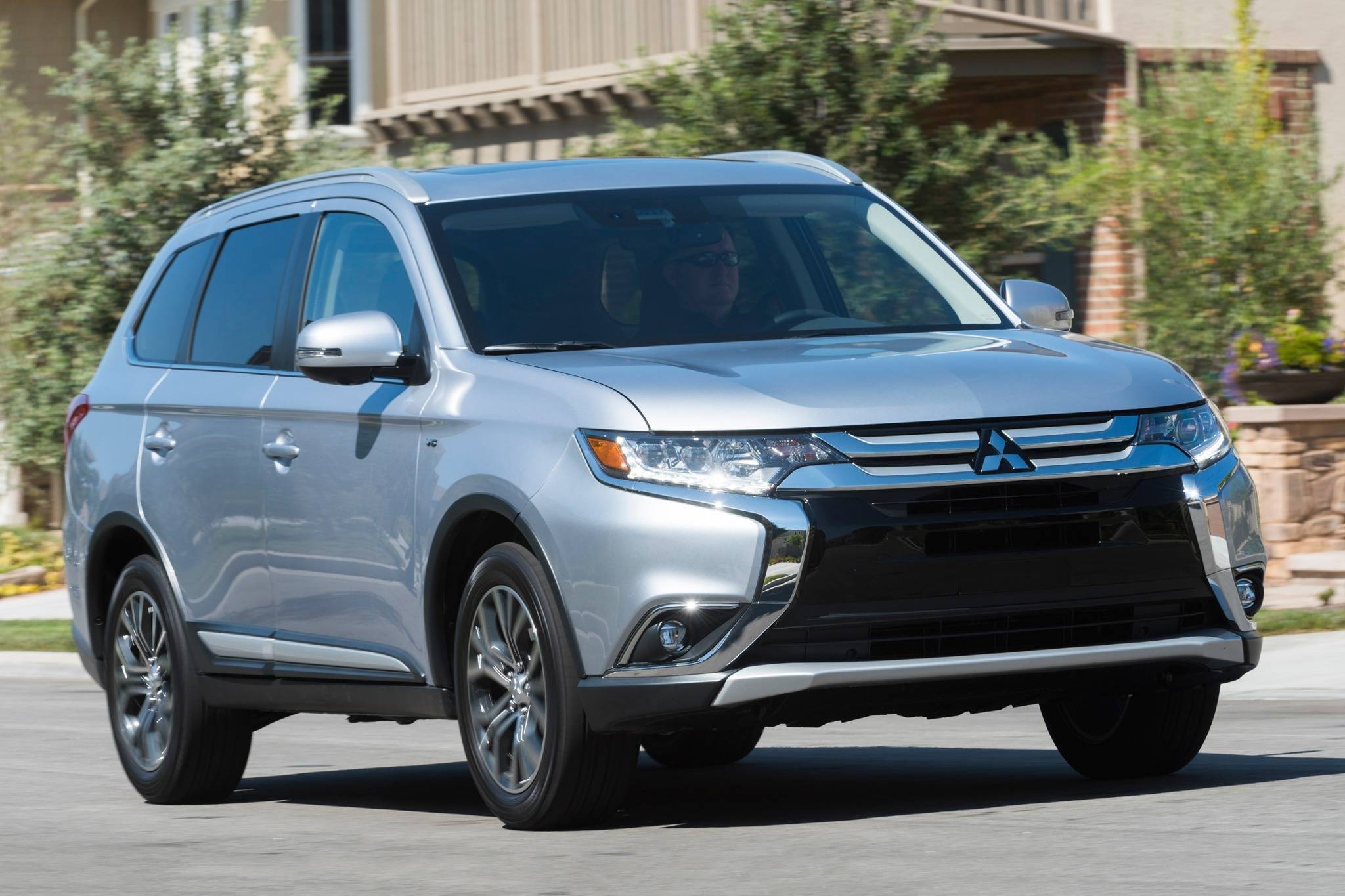 2017 Mitsubishi Outlander Specs, Prices, VINs & Recalls