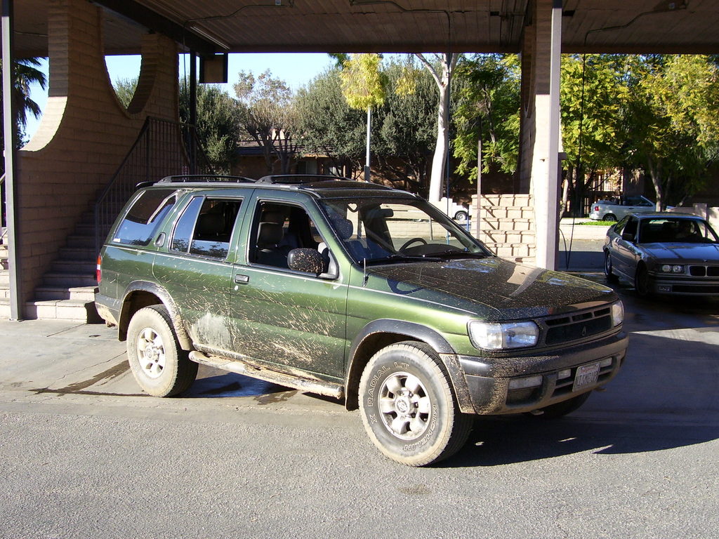 nissan pathfinder 1996 model