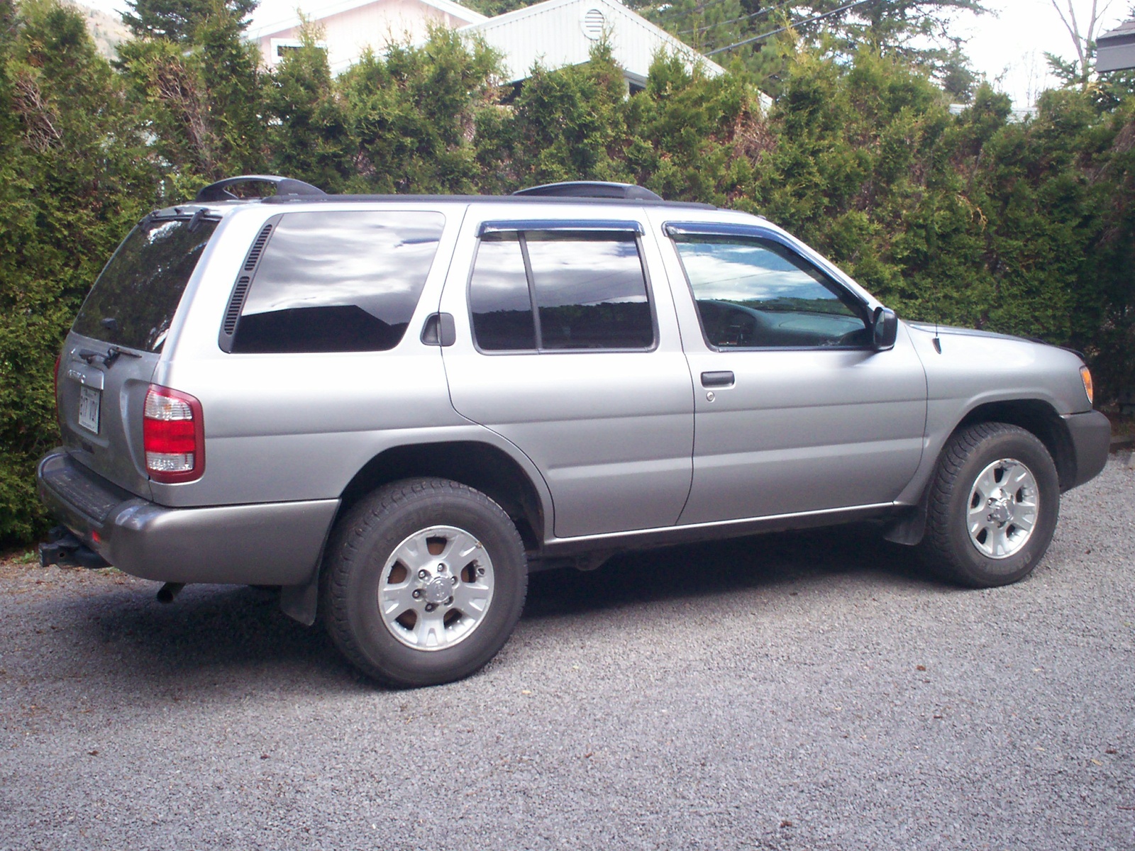 Nissan pathfinder 2000