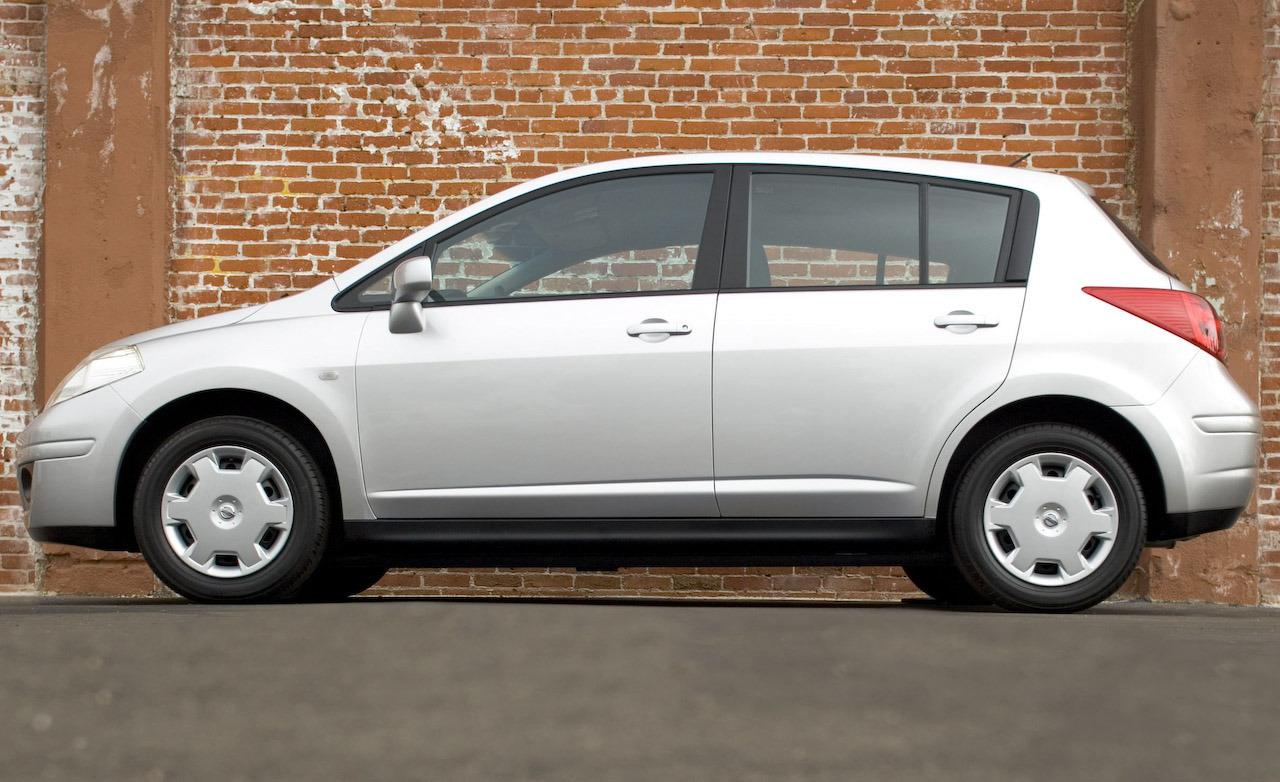 2009 Nissan Versa Specs, Prices, VINs & Recalls - AutoDetective