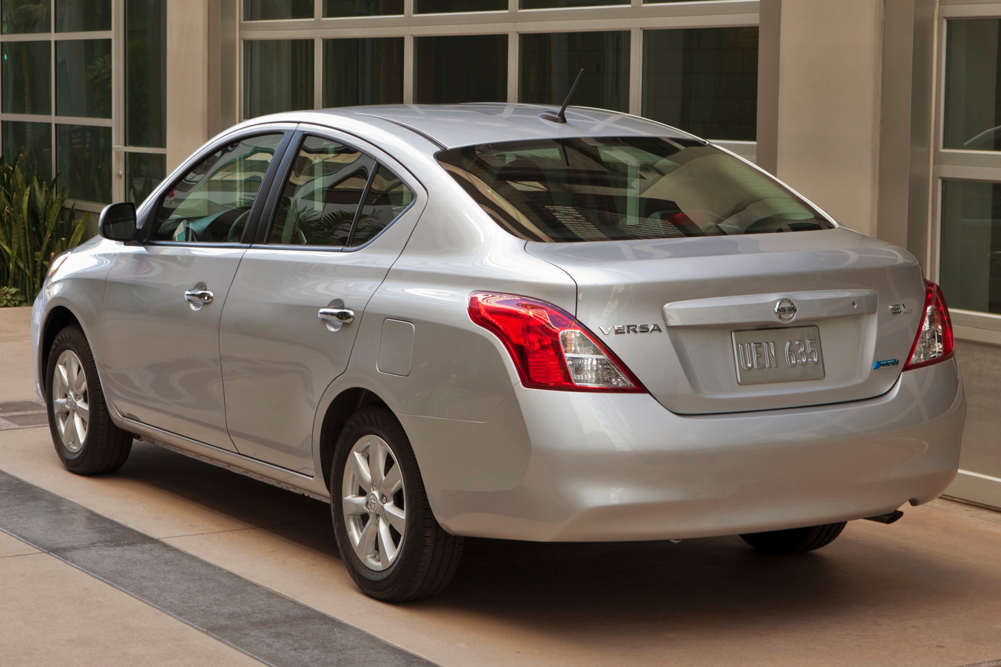 2013 Nissan Versa Specs Prices VINs amp Recalls AutoDetective