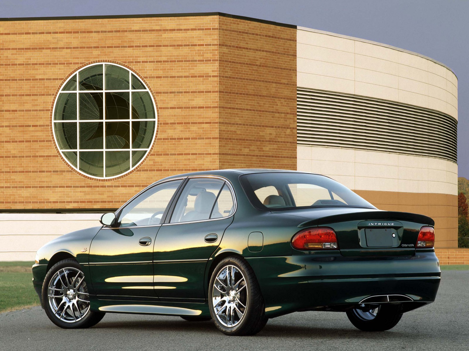2002 Oldsmobile Intrigue Specs, Prices, VINs & Recalls AutoDetective