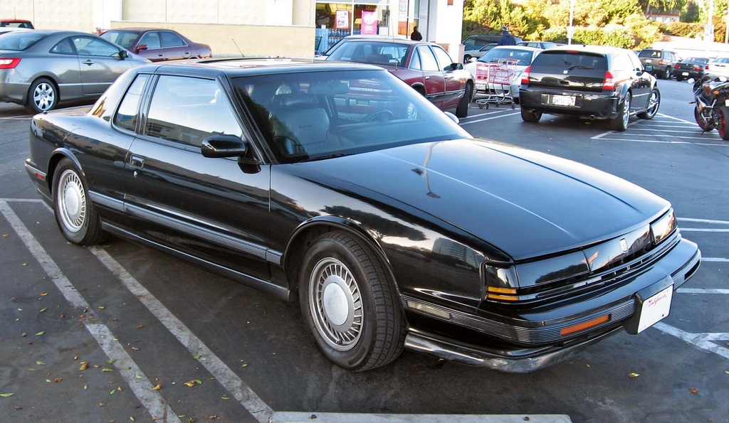 Oldsmobile toronado 1992