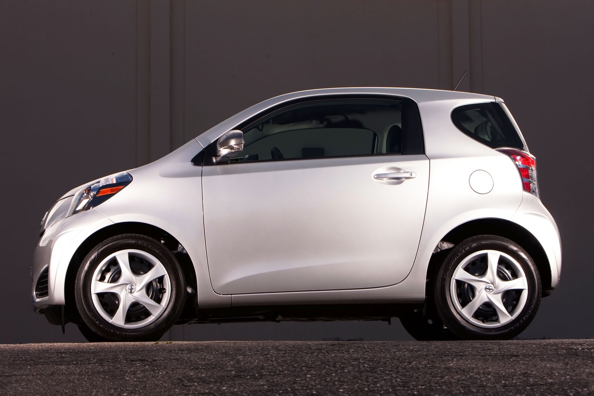 2014 Scion iQ VINs, Configurations, MSRP & Specs AutoDetective