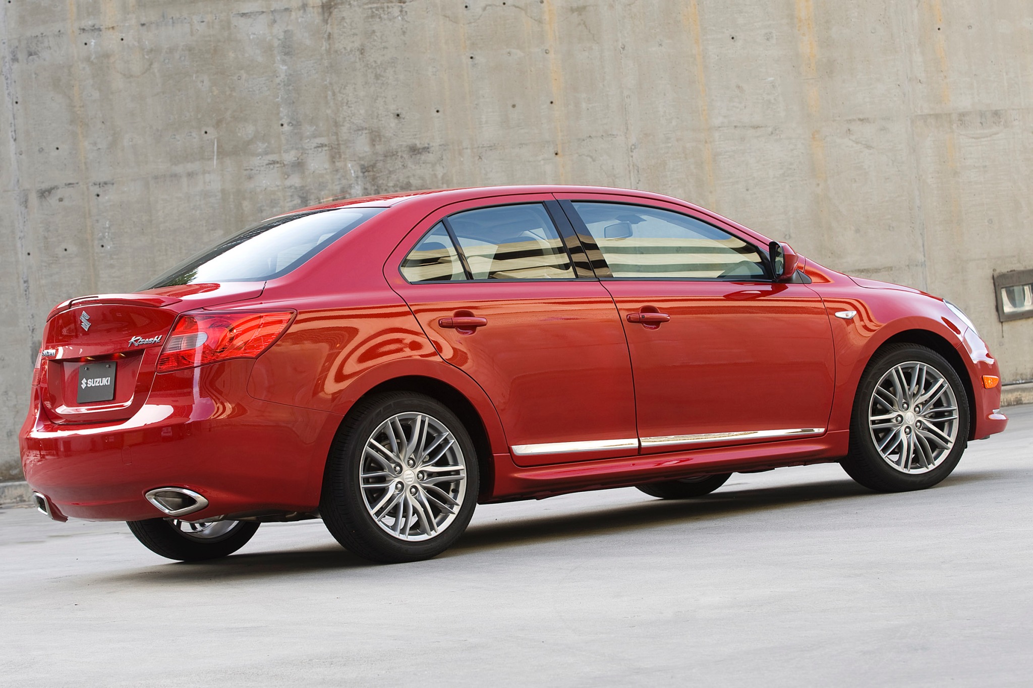 Suzuki kizashi фото