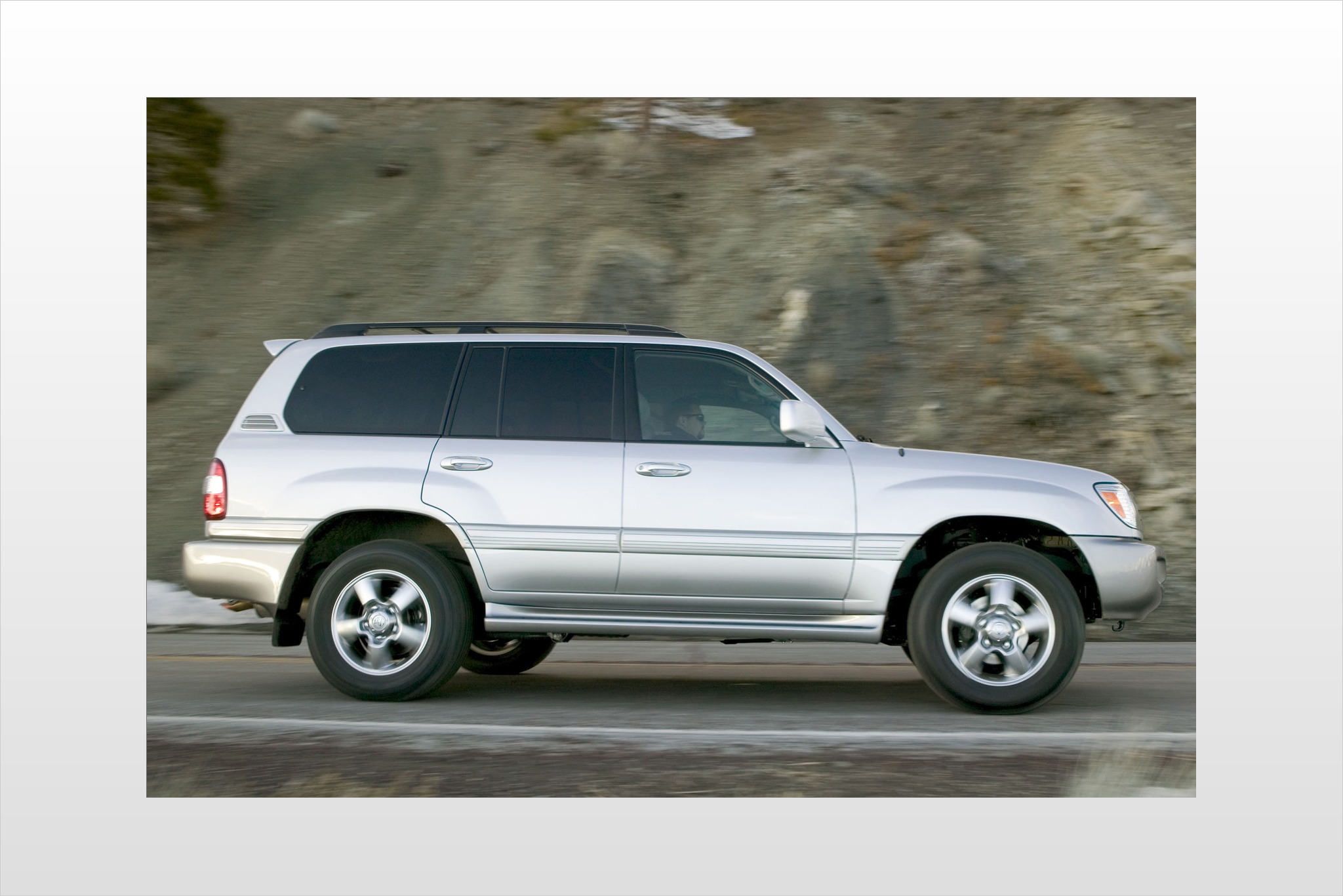 2007 Toyota Land Cruiser VIN Number Search - AutoDetective
