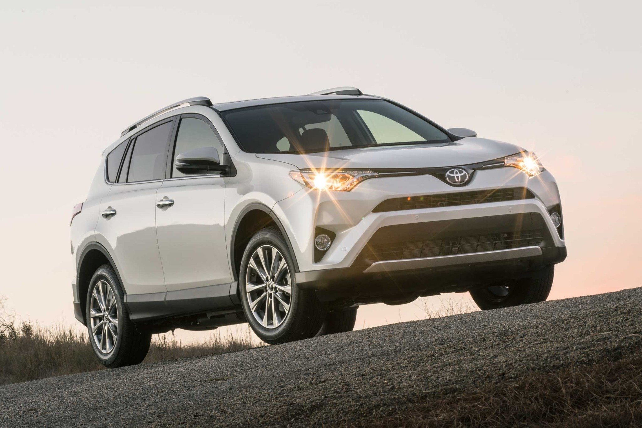 2017 Toyota RAV4 Specs, Prices, VINs & Recalls - AutoDetective